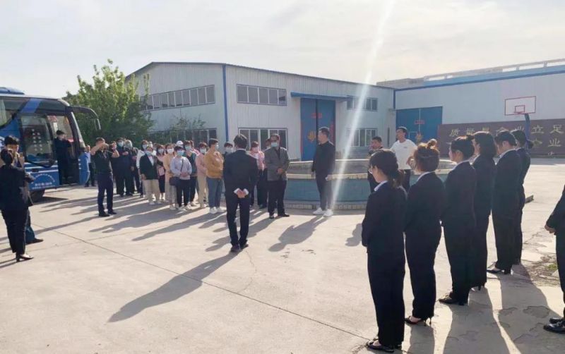 推動養(yǎng)殖行業(yè)綠色健康發(fā)展丨河北省各級領導、養(yǎng)殖單位和逸凡蔚嵐生物科技蒞臨我司調研