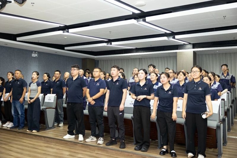 崢嶸歲月鑄軍魂，紅色精神永傳承 | 卓一牧業(yè)開展“八一”建軍節(jié)主題慶祝活動